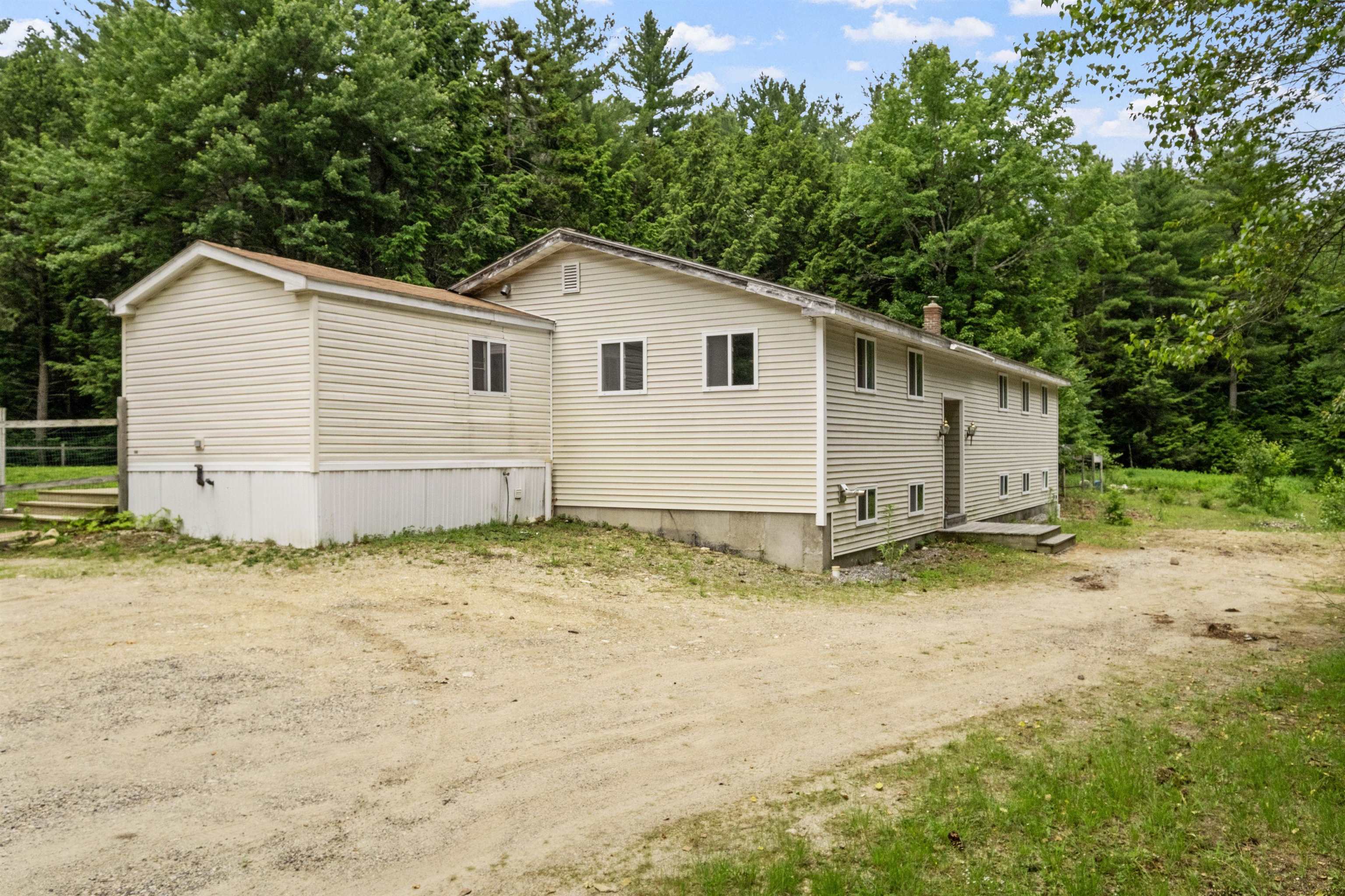 Property Photo: 68 Gulf Road NH 03047