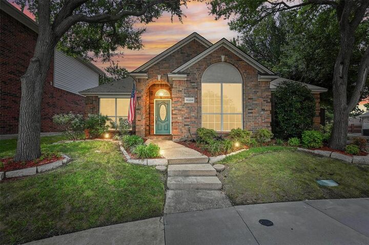 Property Photo:  18208 Muir Circle  TX 75287 