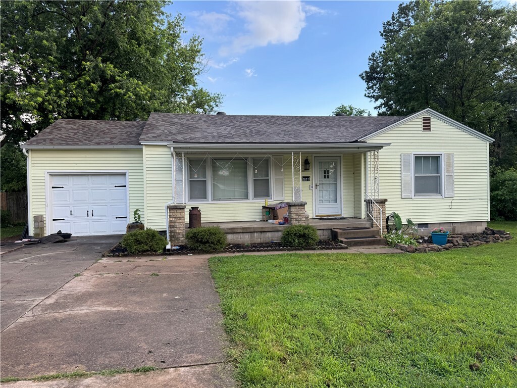 1017 Parker Avenue  Springdale AR 72764 photo