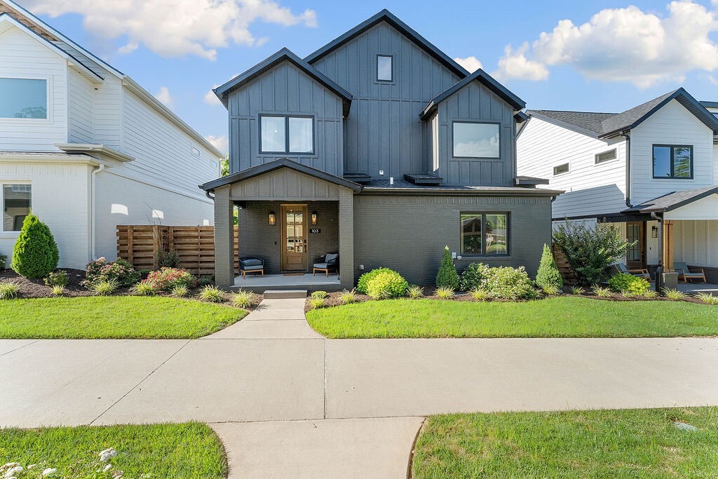 Property Photo: 103 NW Ozark Way AR 72712