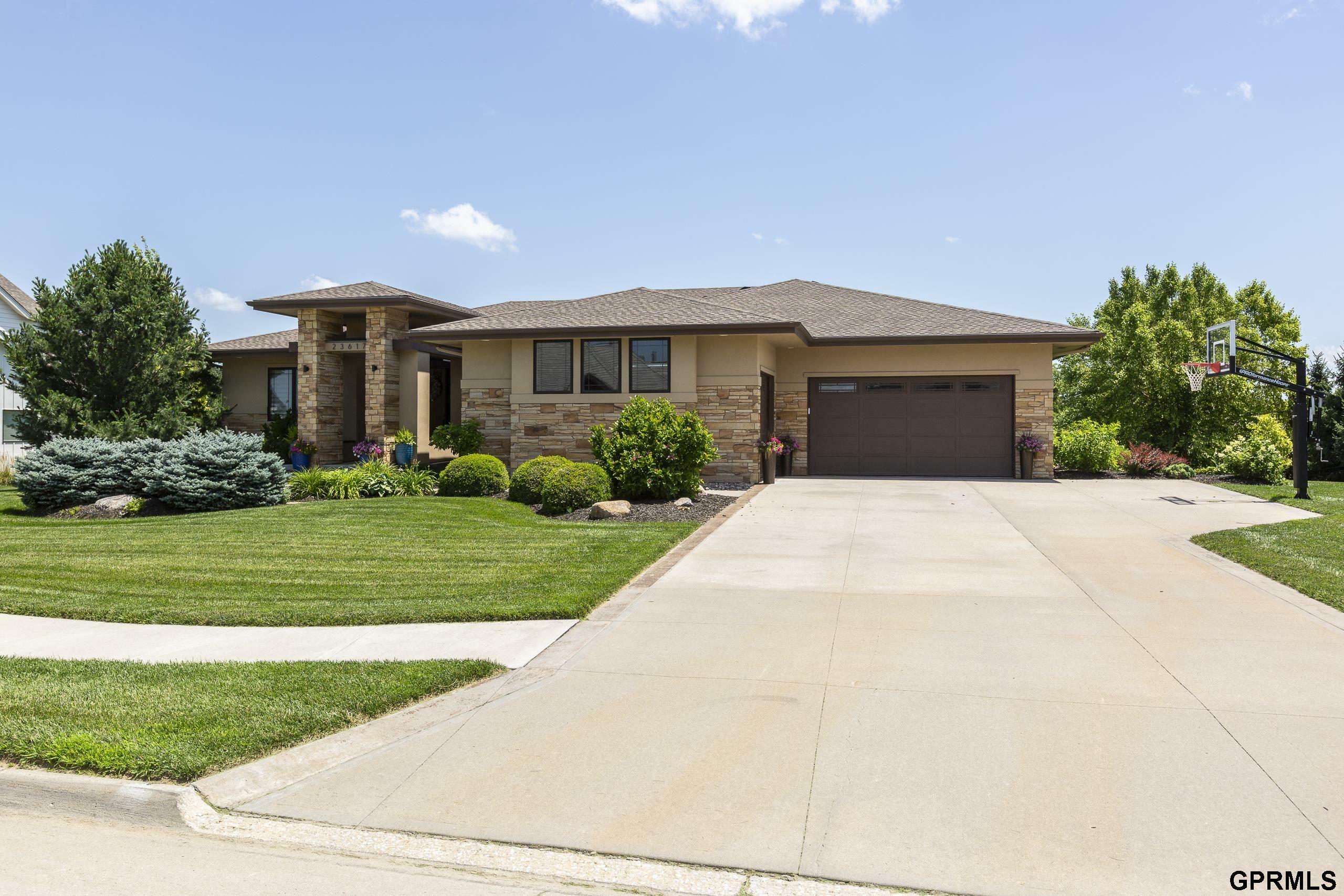 Property Photo: 23617 Hampton Road NE 68022-0000