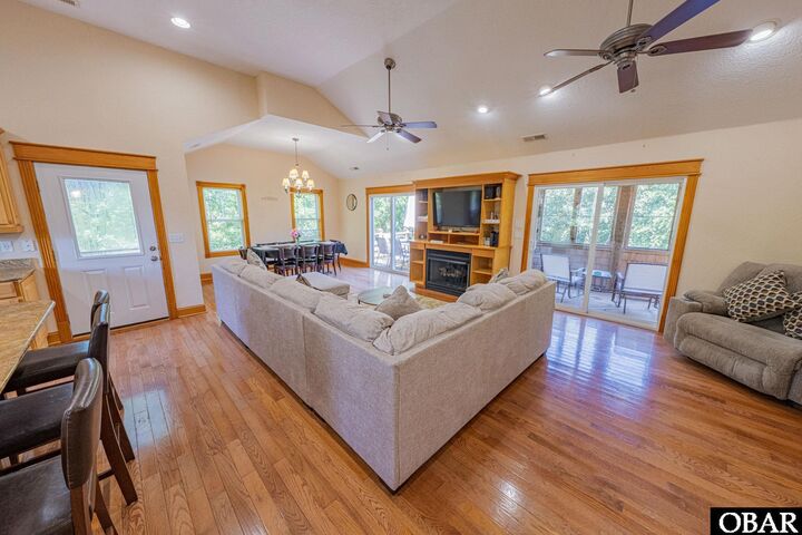 Property Photo:  102 Settlers Lane  NC 27949 