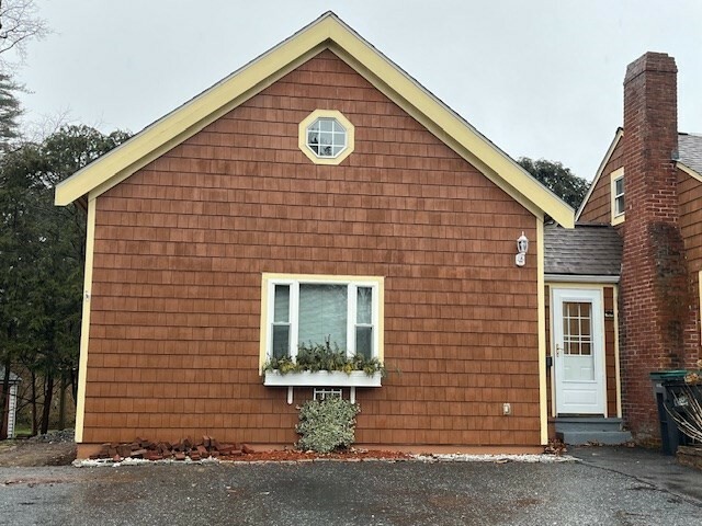Property Photo:  6 Ridge Ave 2  MA 01760 