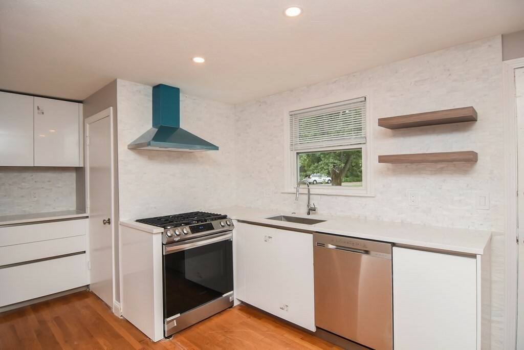 Property Photo: 4-14 Rodgers Ave 4 MA 02026