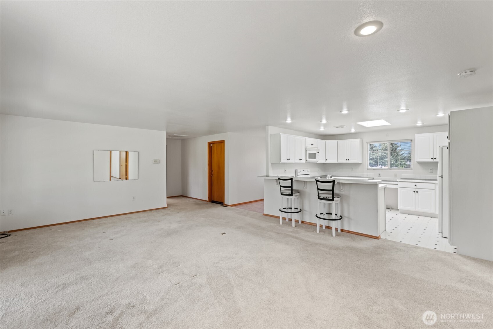 Property Photo:  19214  Lakeview Drive  WA 98851 
