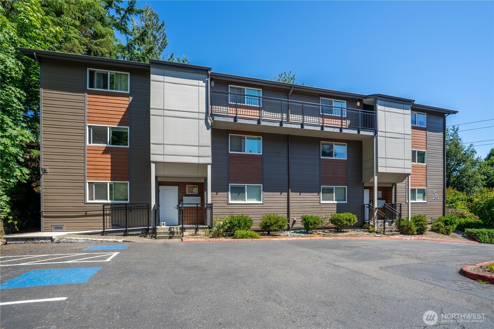 230  SW Clark St C203  Issaquah WA 98207 photo
