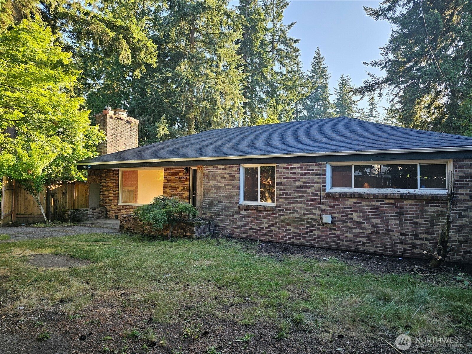 12529  14th Avenue NE  Seattle WA 98125 photo