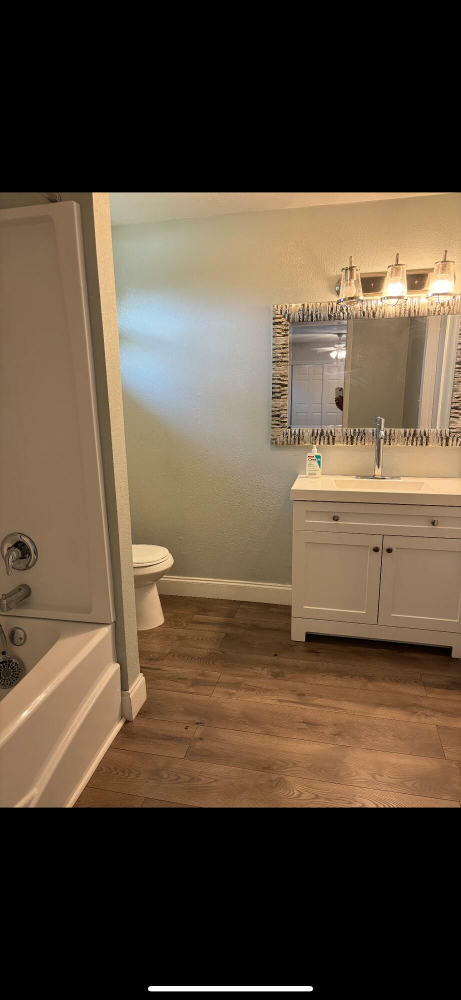 Property Photo: 1011 19th Avenue SW FL 32962