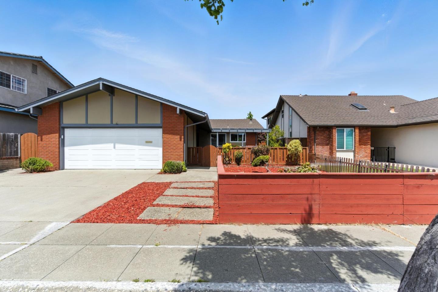 1017 Island Drive  Alameda CA 94502 photo