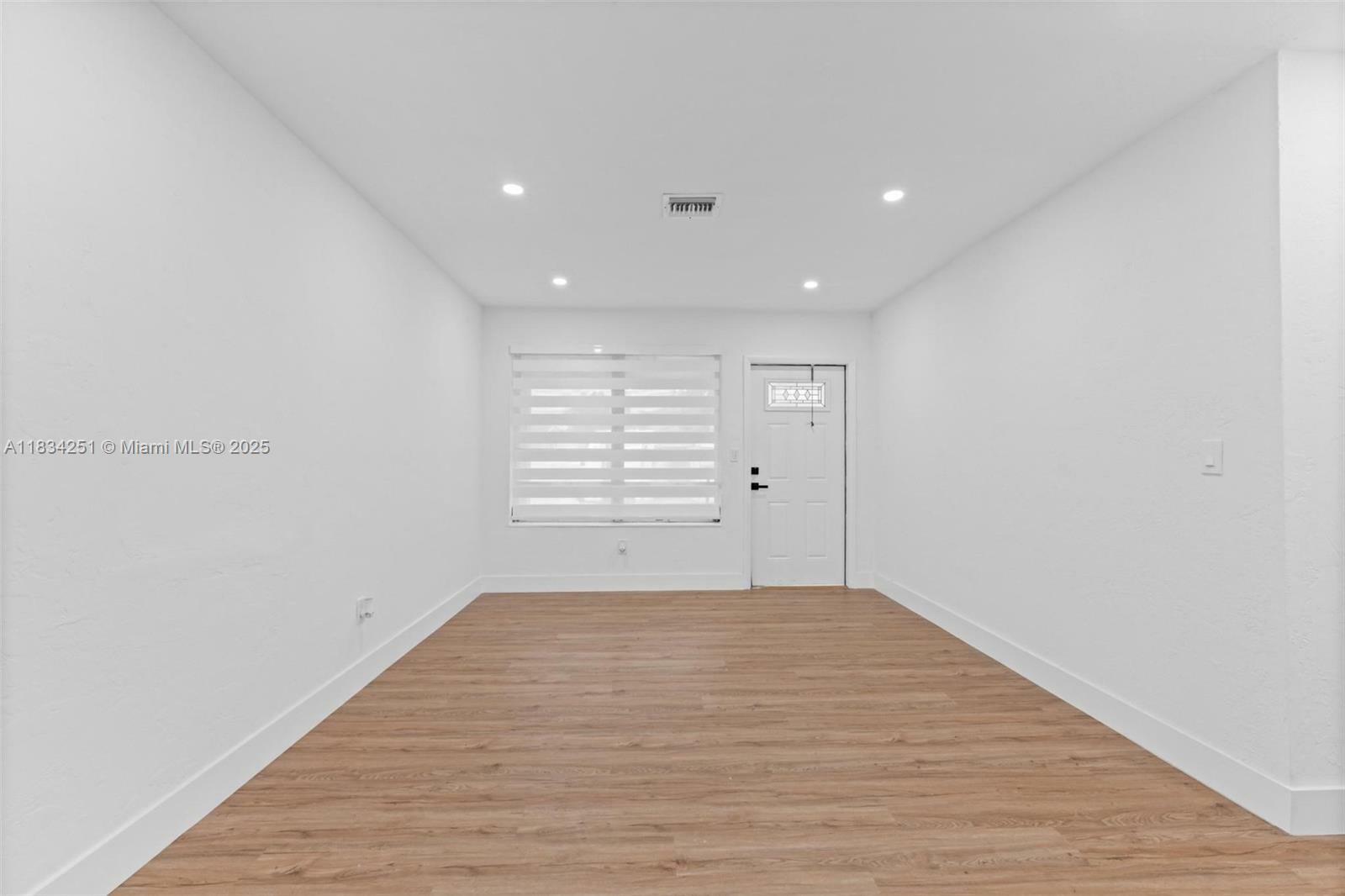Property Photo: 20620 Anchor Rd FL 33189