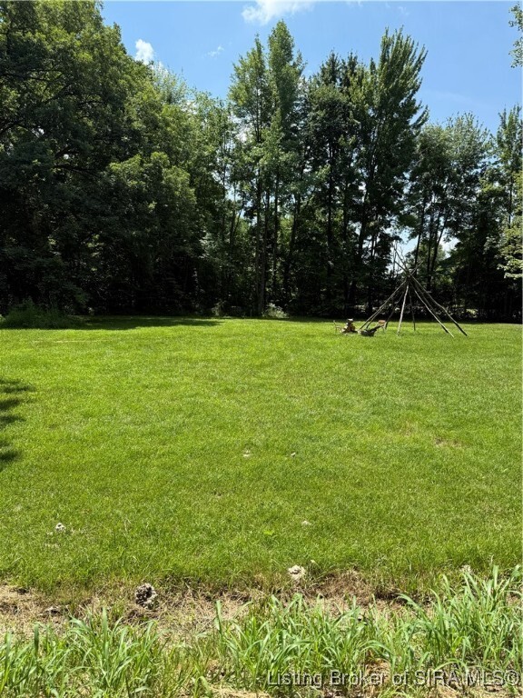 Property Photo: 1905 W Tate Street IN 47227