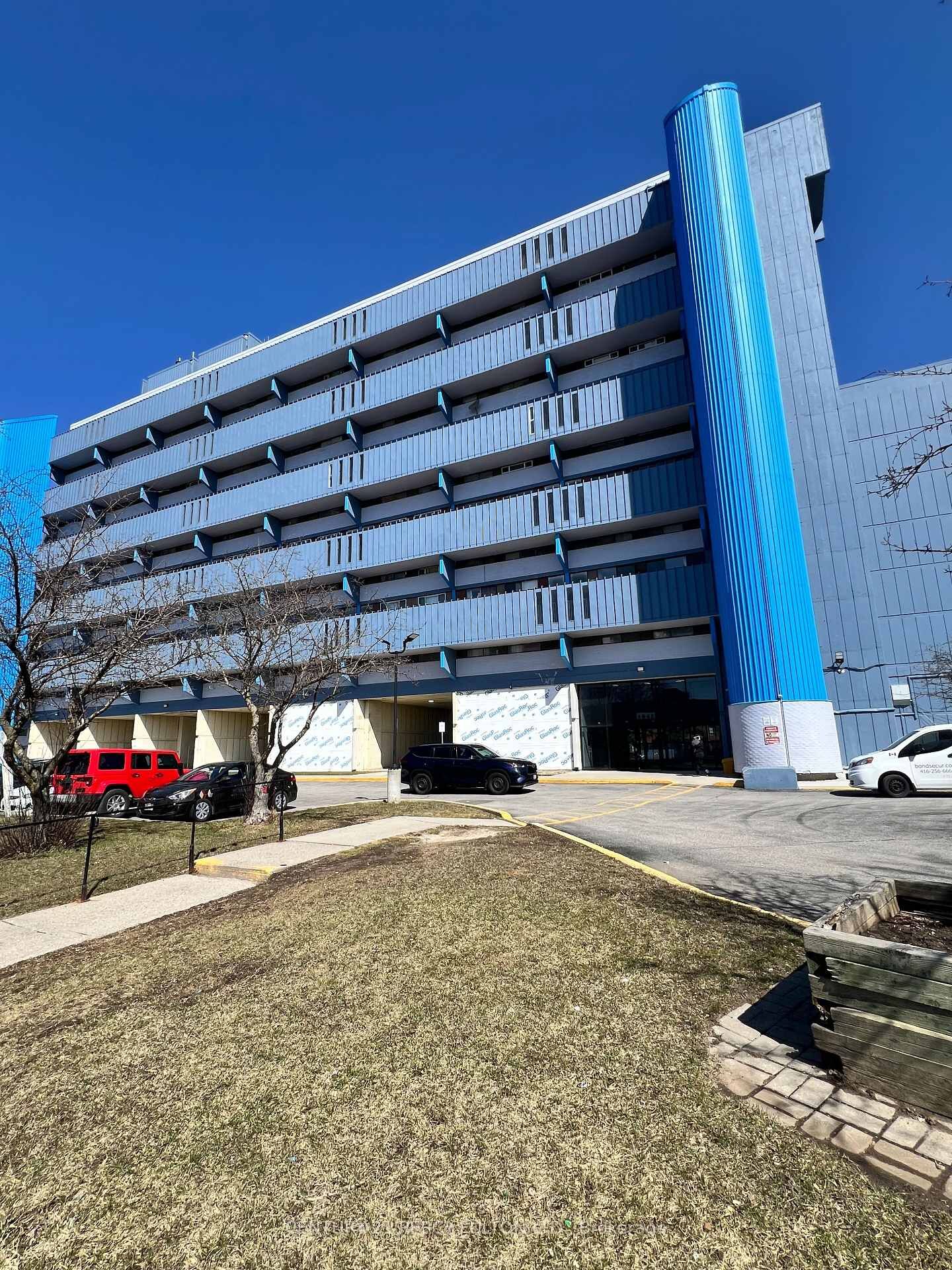 Property Photo:  4645 Jane Street 828  ON M3N 2K9 