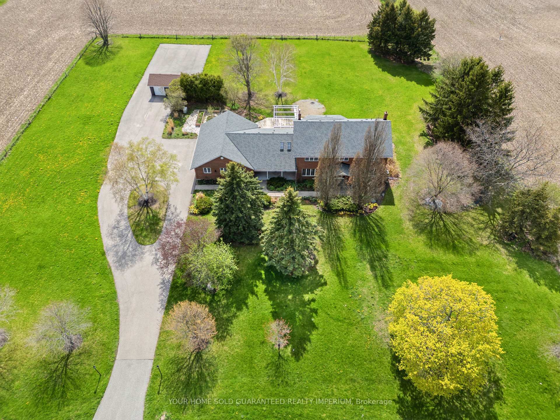 Property Photo: 3220 Harmony Road N ON L1H 0K1