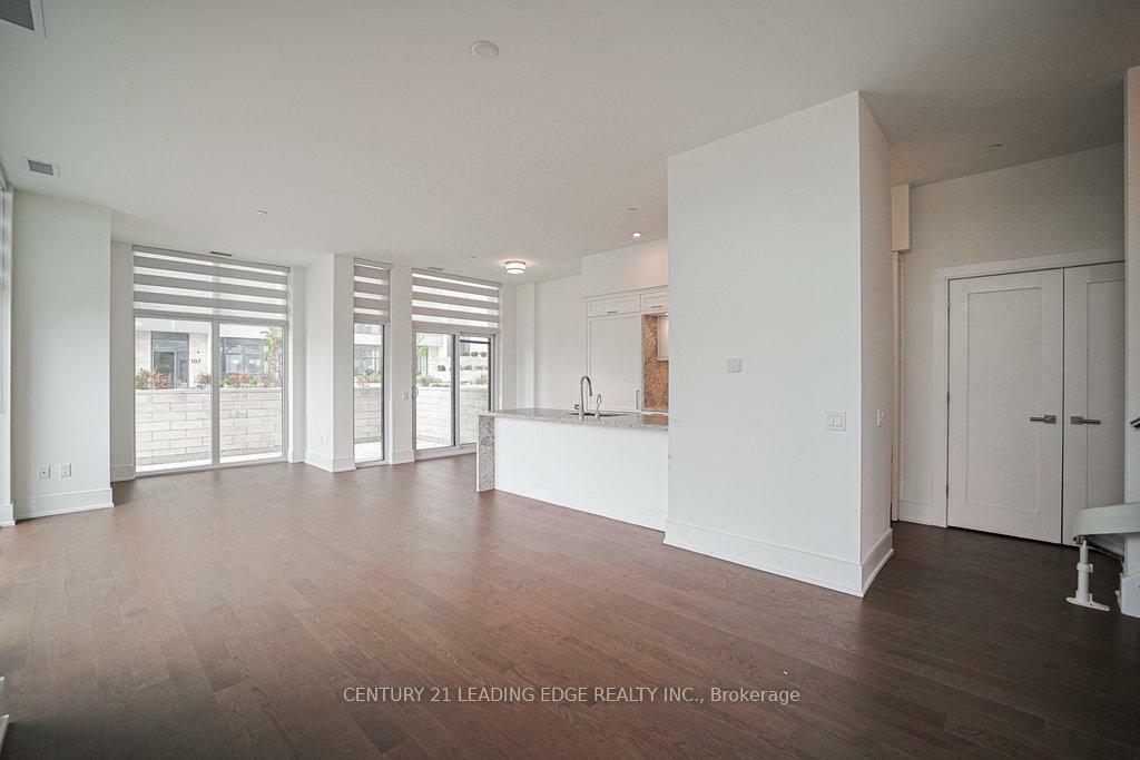 Property Photo: 20 Inn On The Pk Drive 139 ON M3C 0P8