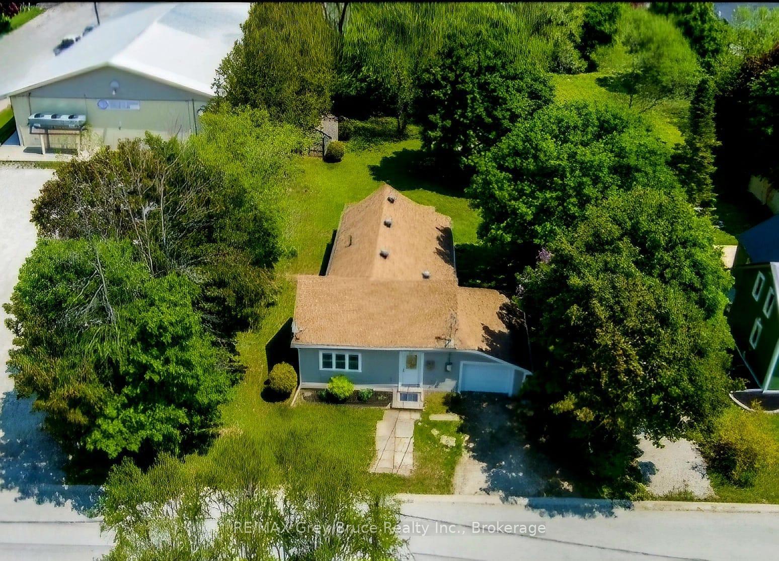523 Tyson Street  South Bruce Peninsula ON N0H 2T0 photo