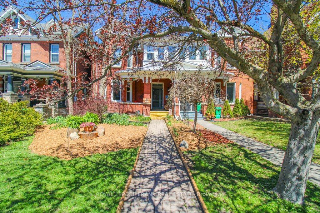 Property Photo: 210 McDonnel Street ON K9H 2V9