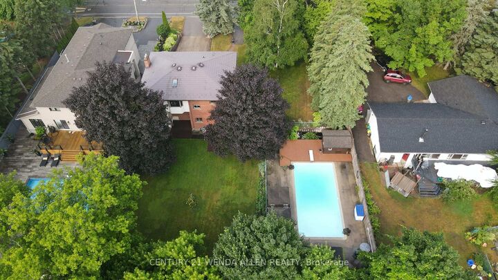 Property Photo:  1873 Woodview Avenue  ON L1V 1L5 