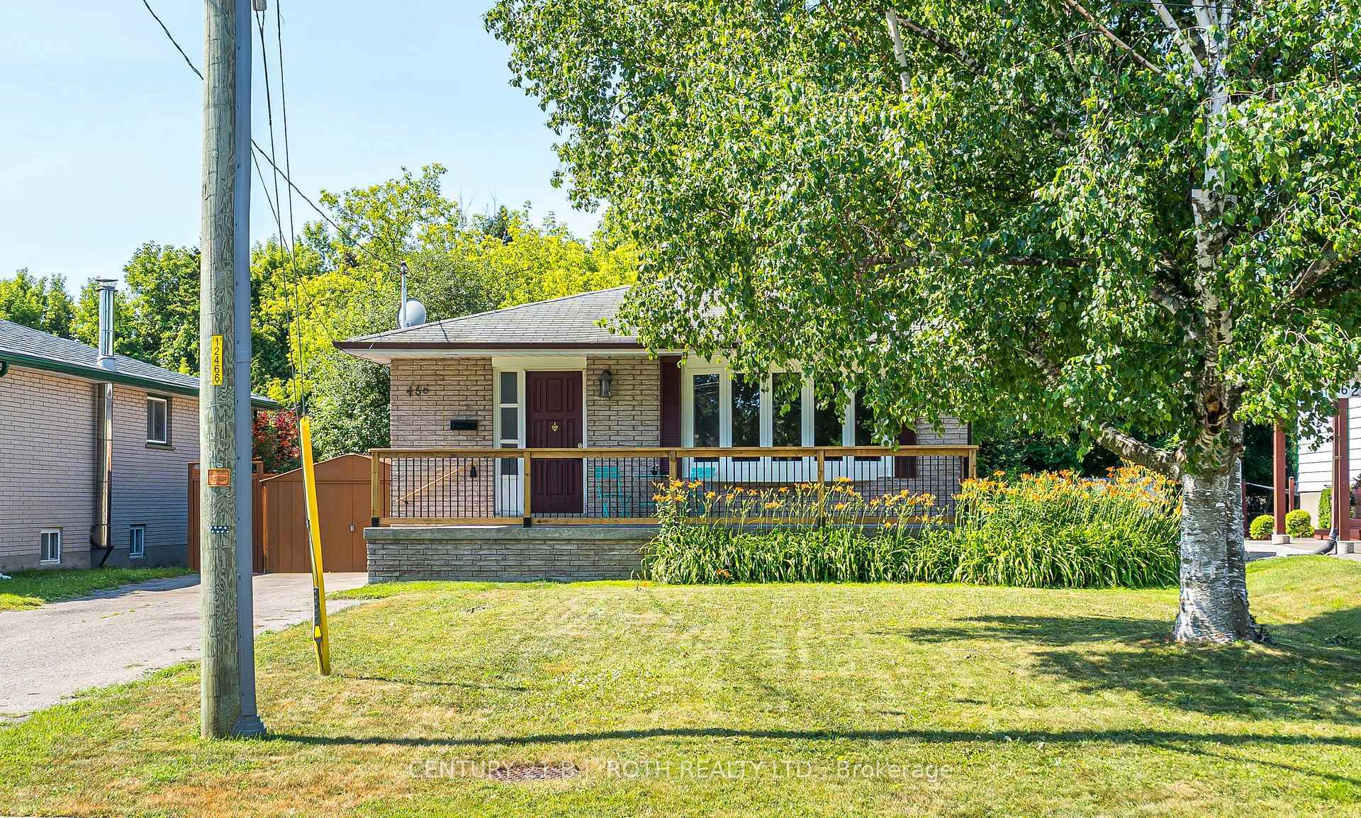 Property Photo: 466 Dianne Drive ON L1H 7A6
