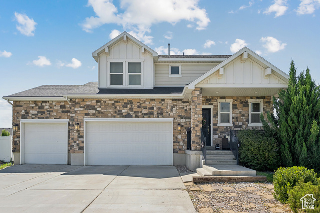 Property Photo: 979 N Cold Creek Way UT 84041