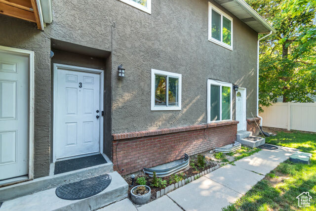 Property Photo: 5235 S Glendon St W3 UT 84123