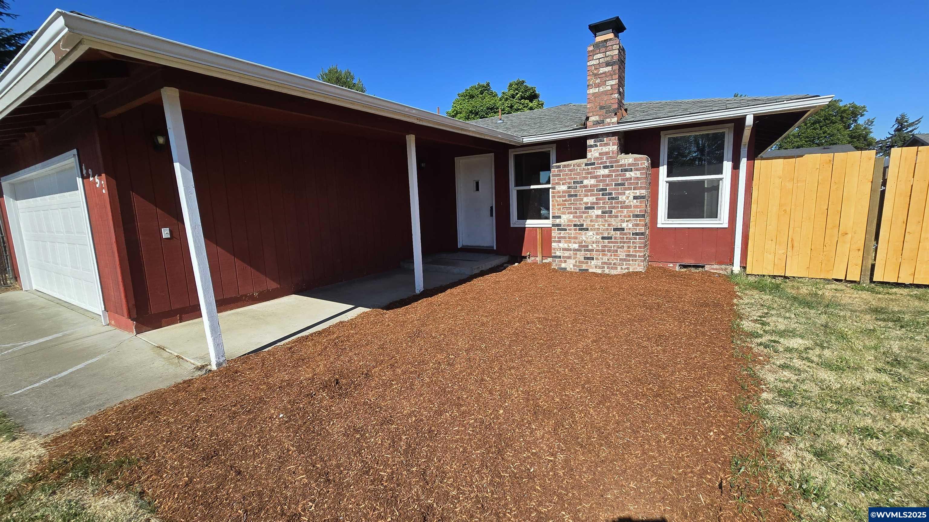Property Photo:  4253 Ramona Wy SE  OR 97322 