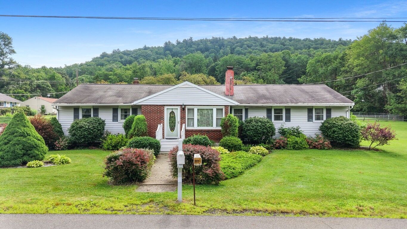 Property Photo:  30 Harry L Drive  NY 13795 
