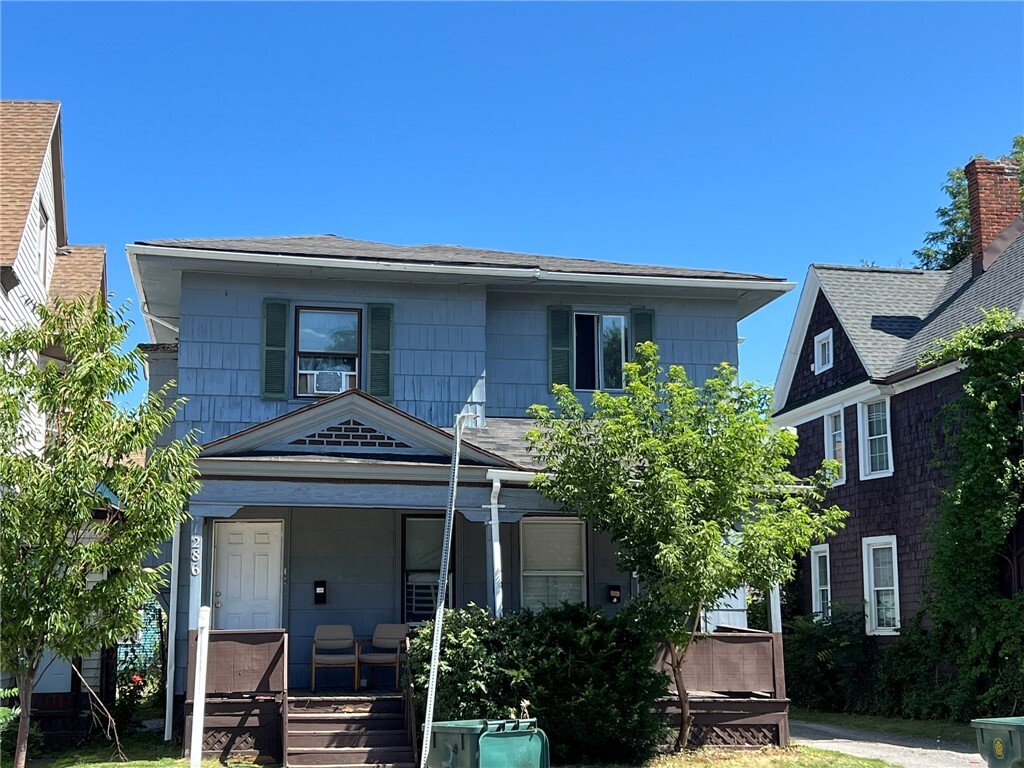Property Photo: 1286 E Main Street NY 14609