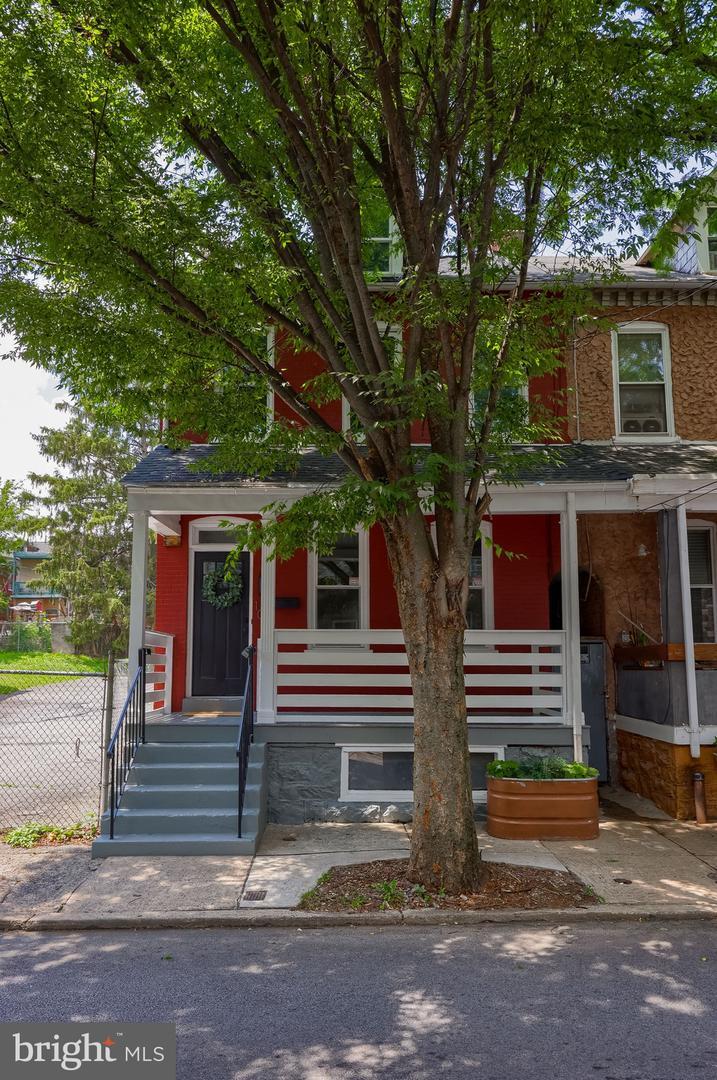 106 Green Street  Lancaster PA 17602 photo