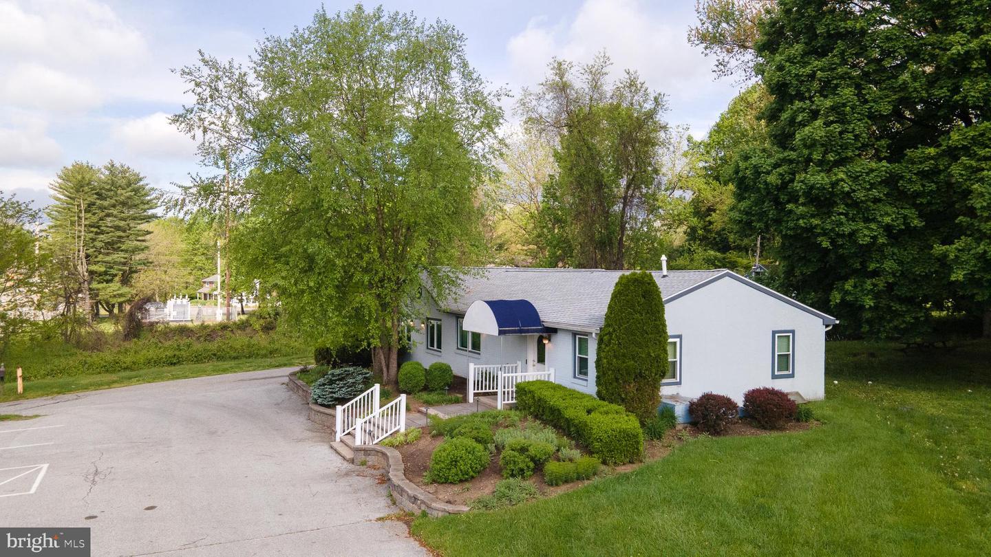 519 Baltimore Pike  Chadds Ford PA 19317 photo