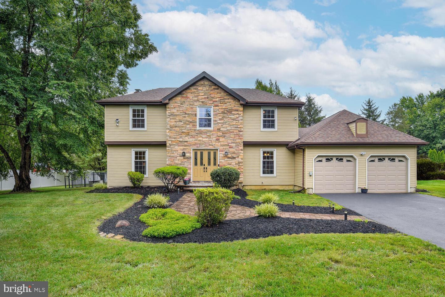 14 Findley Lane  Princeton Junction NJ 08550 photo