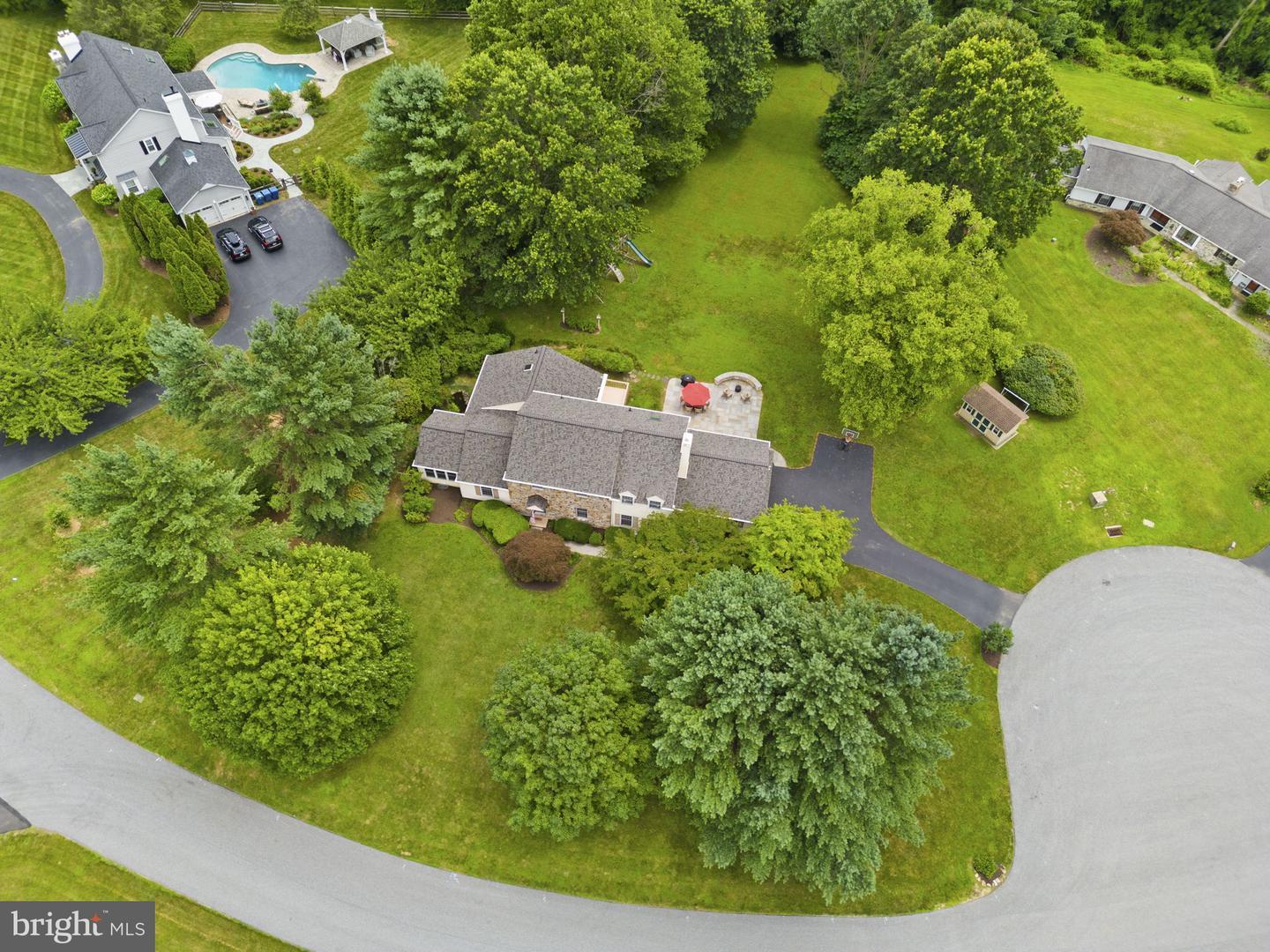 Property Photo:  1183 Hampshire Place  PA 19382 
