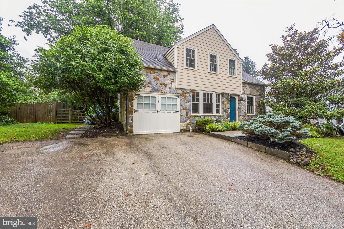 Property Photo: 971 W Conestoga Road PA 19312