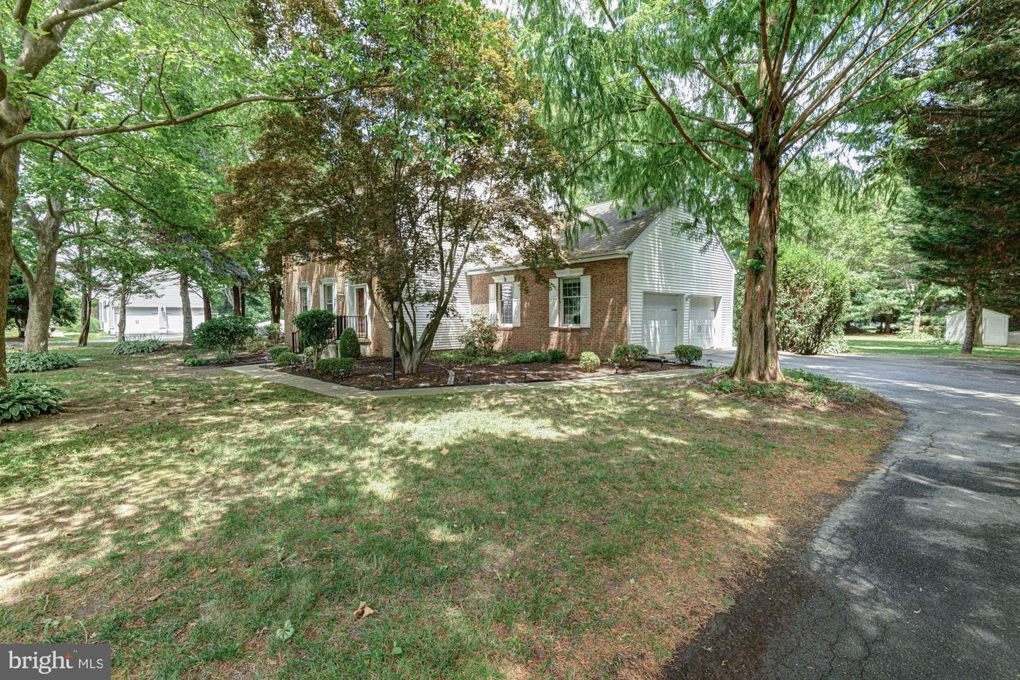 Property Photo: 104 Dungarvan Drive DE 19709