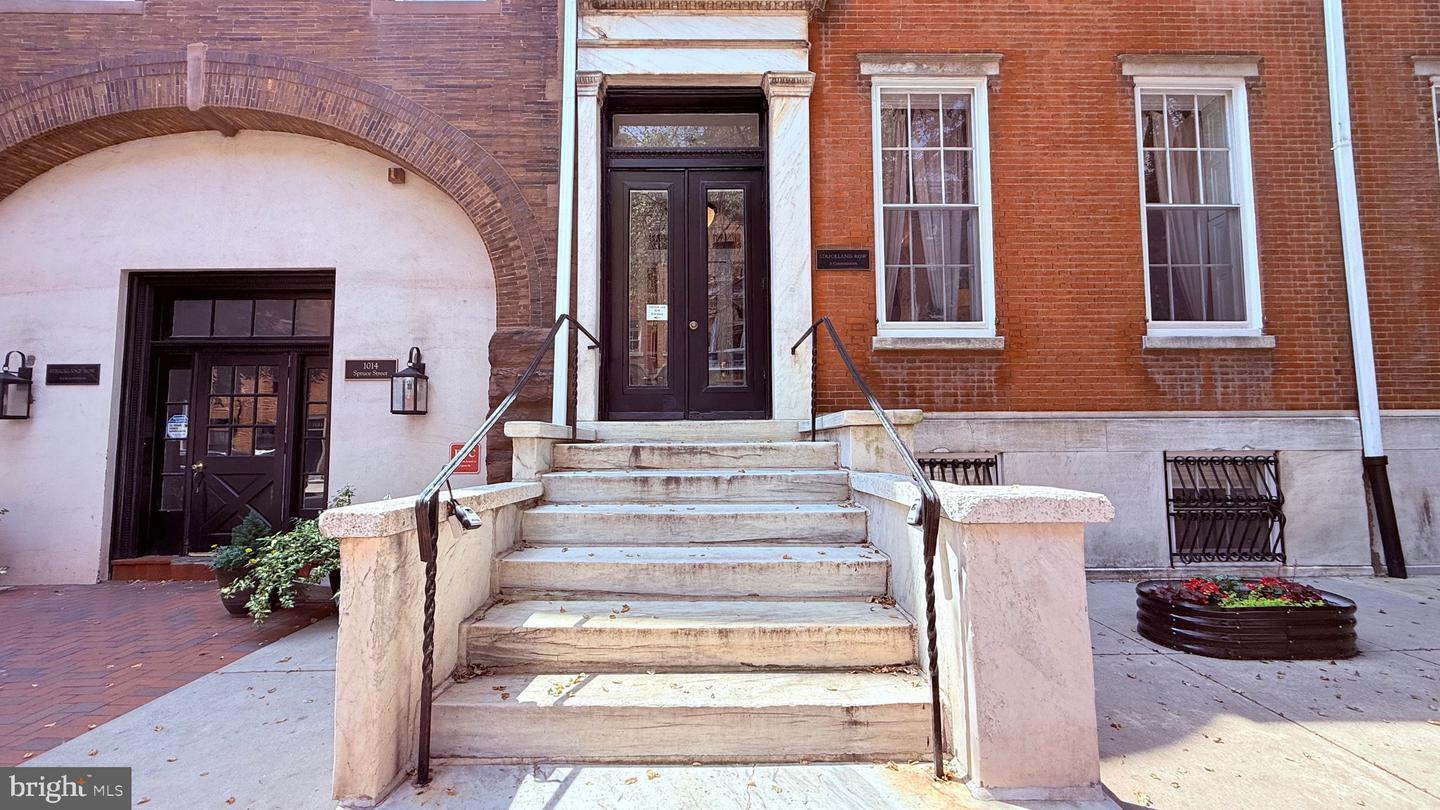 Property Photo: 1008 Spruce Street 20 1016B PA 19107