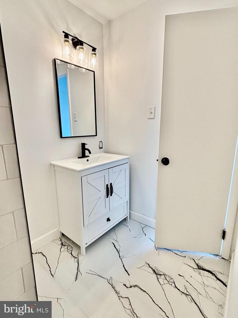 Property Photo: 9 Dennison Drive G NJ 08520