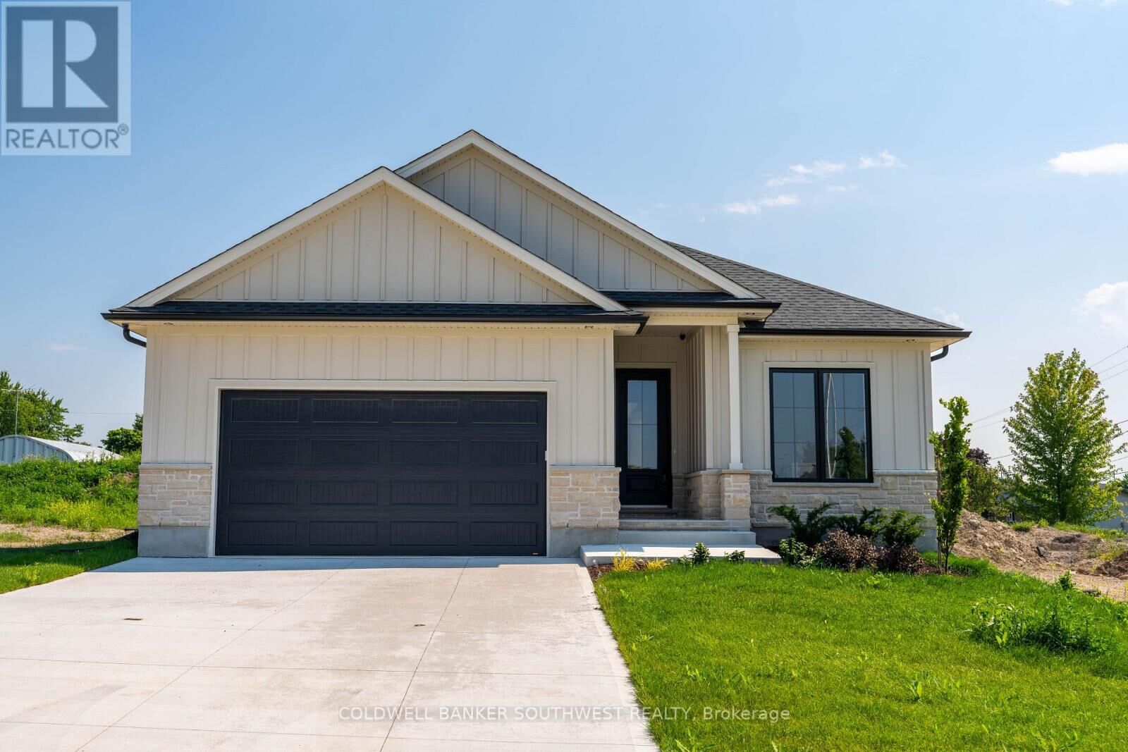 Property Photo:  103 Sutherland Drive  ON N0N 1H0 