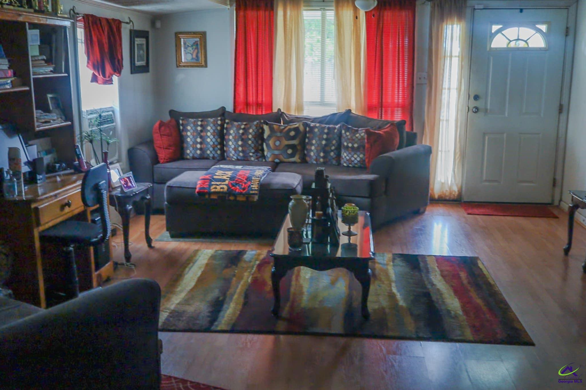 Property Photo: 76 E Grant Street GA 31055