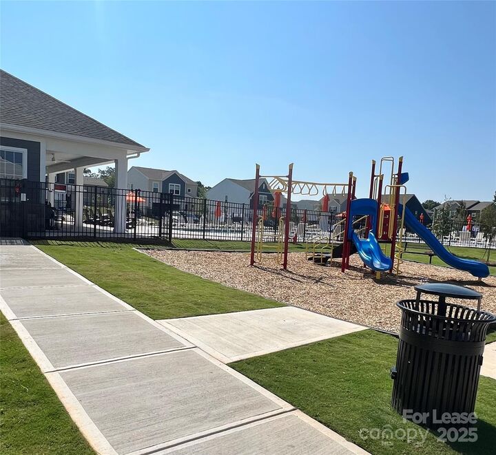 Property Photo: 109 Watuga Place NC 28625