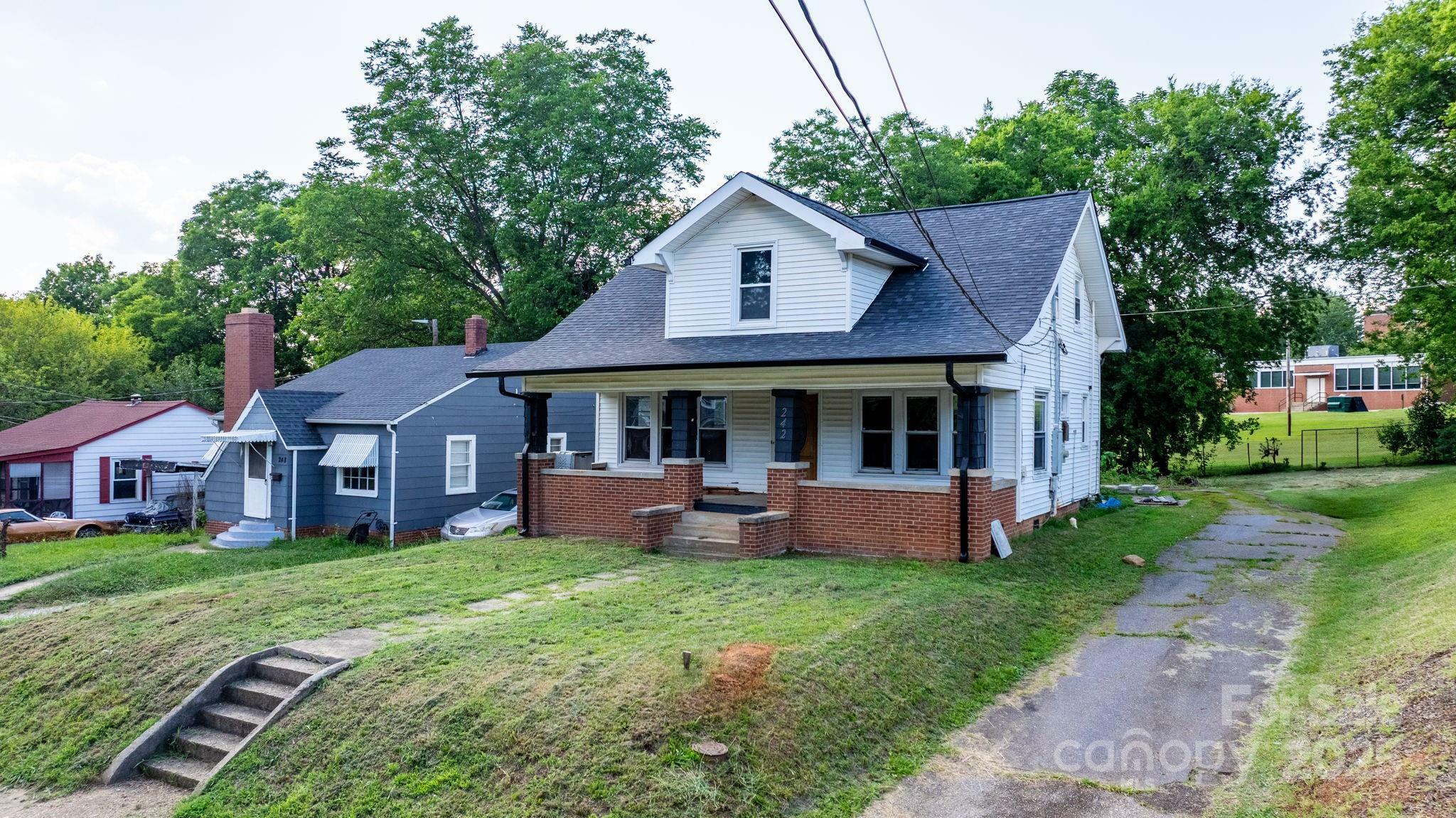 Property Photo: 242 8th Avenue Drive SW NC 28602