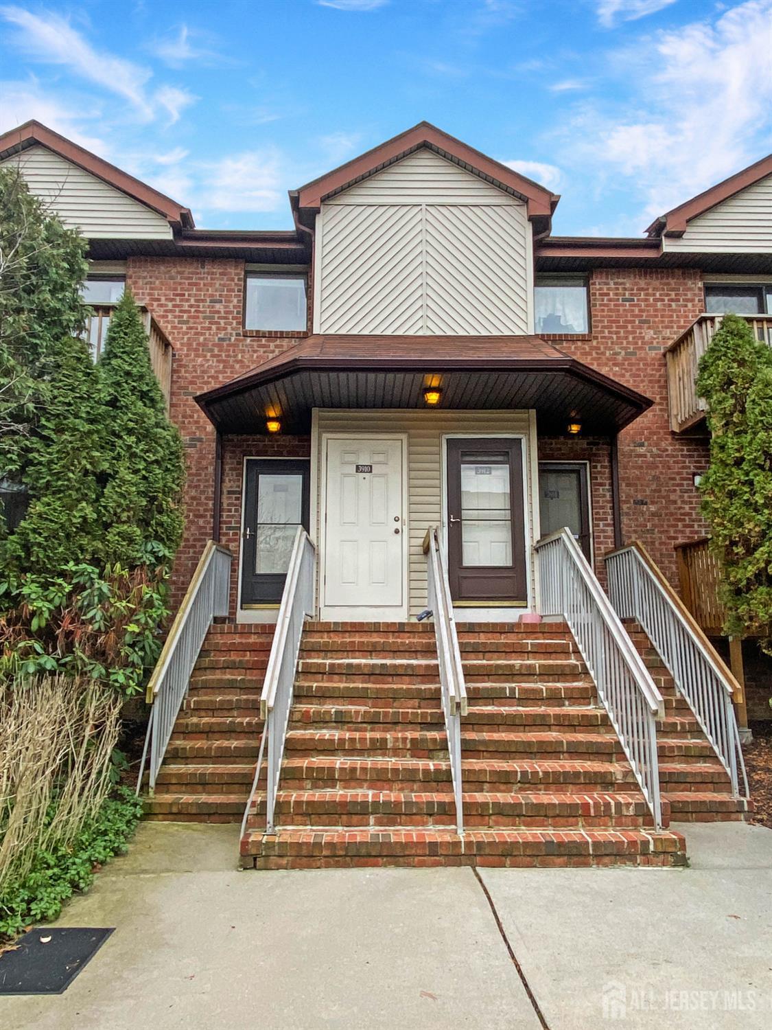 3910 Birchwood Court  North Brunswick NJ 08902 photo