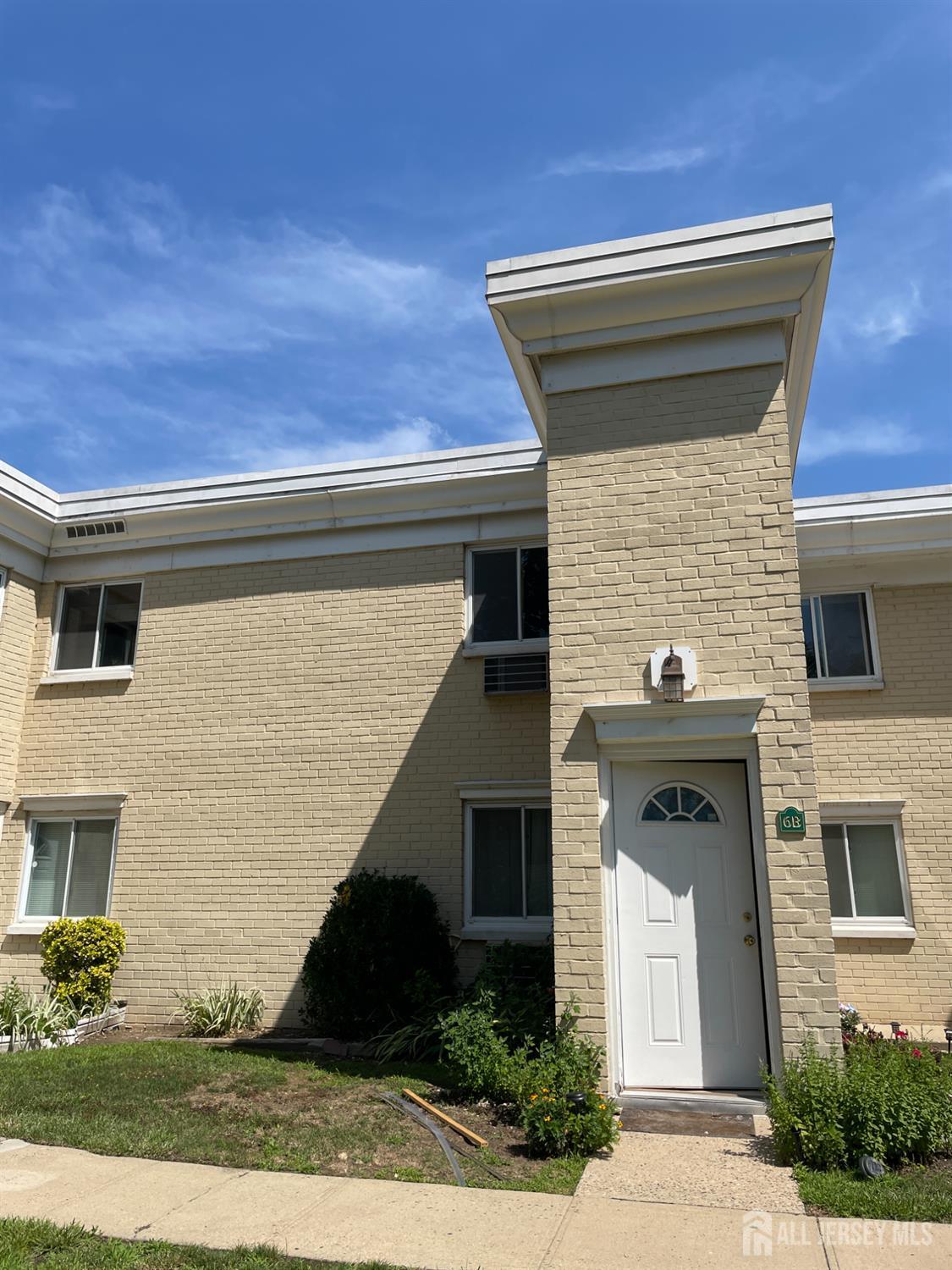 13 Lake Avenue 6B  East Brunswick NJ 08816 photo
