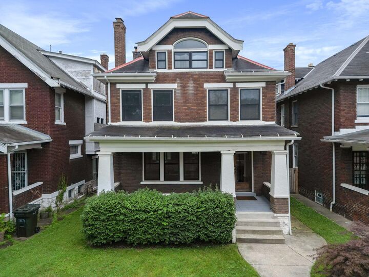 Property Photo:  1867 Bryden Road  OH 43205 
