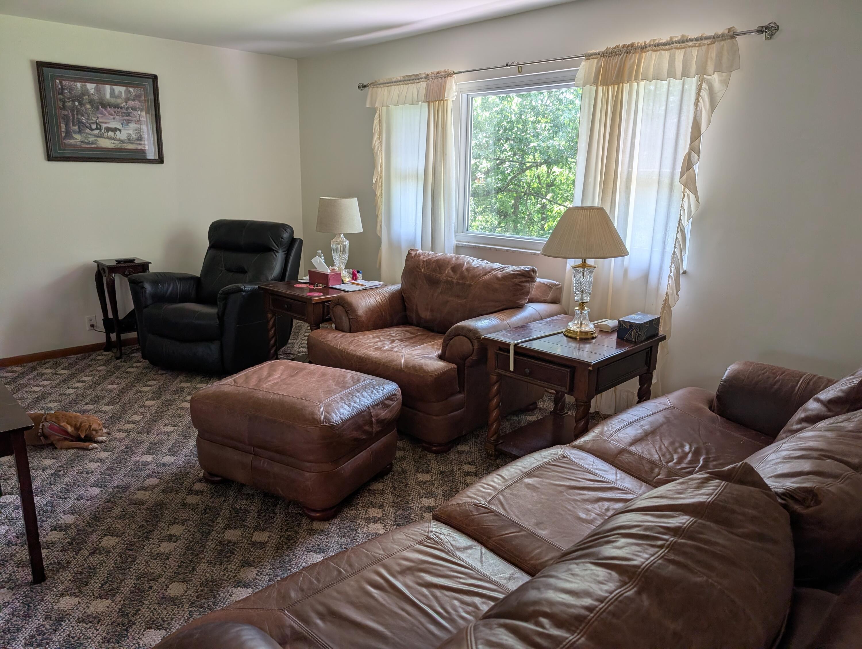 Property Photo: 129 Shalimar Drive OH 43055