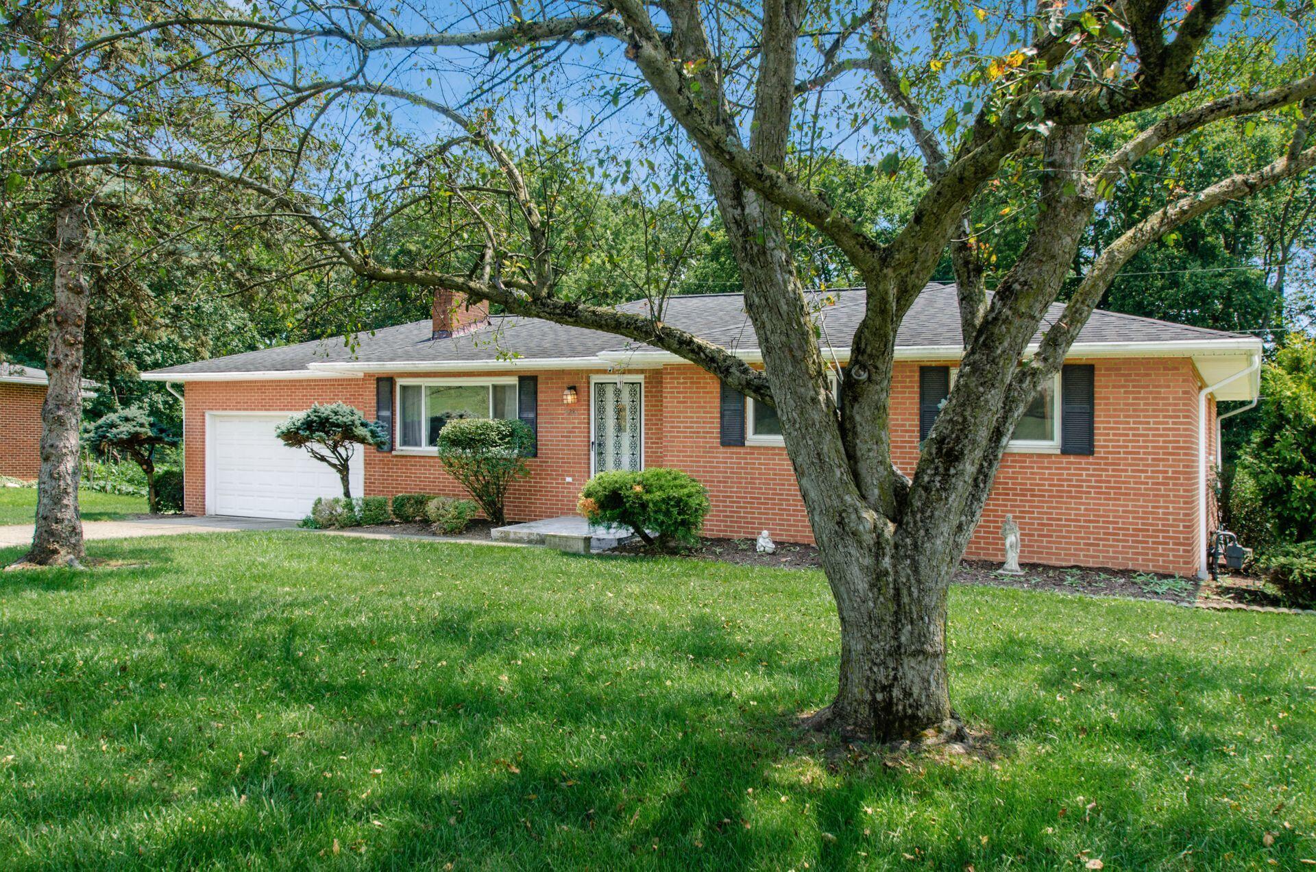 Property Photo: 3281 Darracq Circle OH 43223