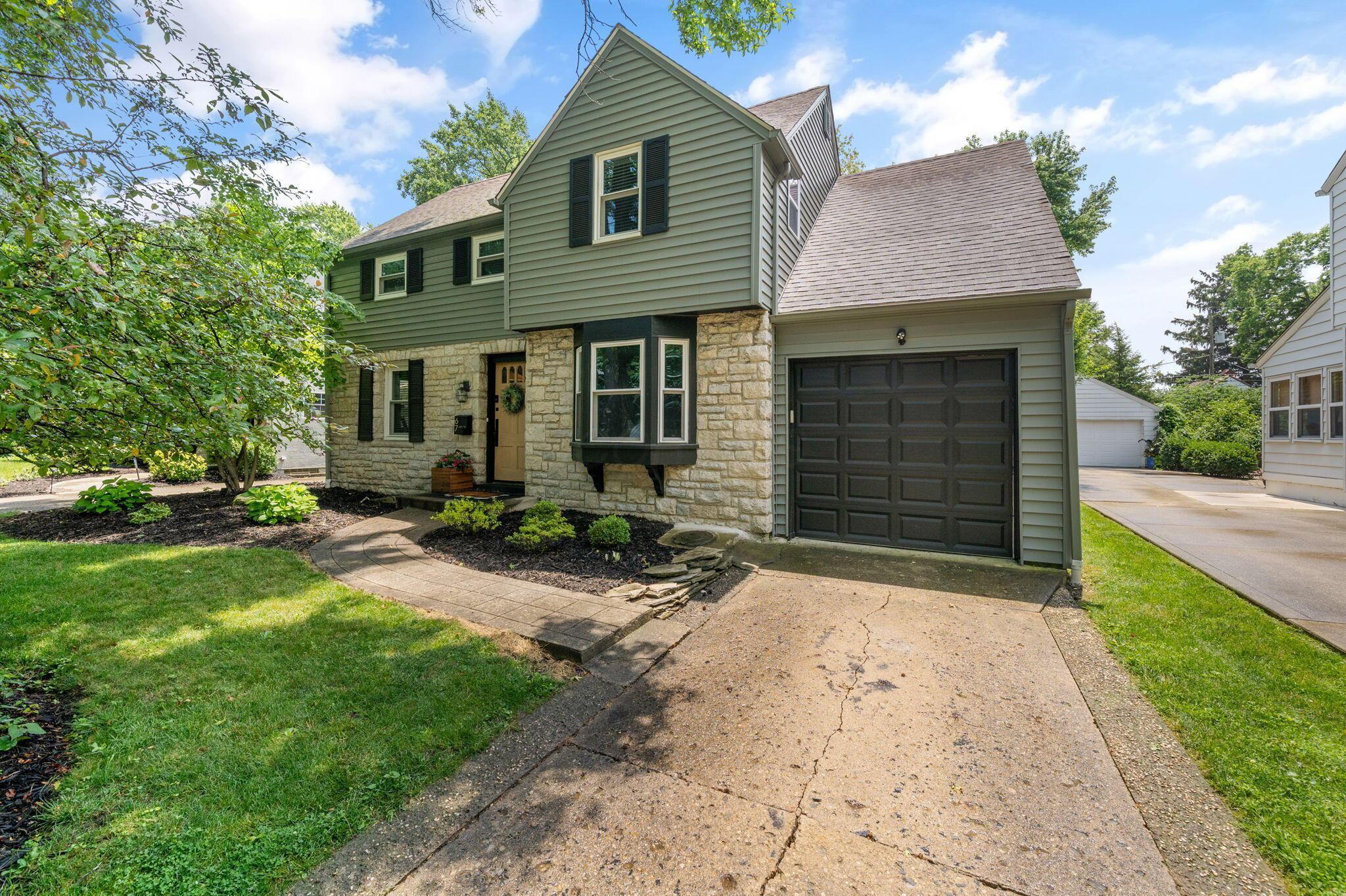 Property Photo: 67 Aldrich Road OH 43214