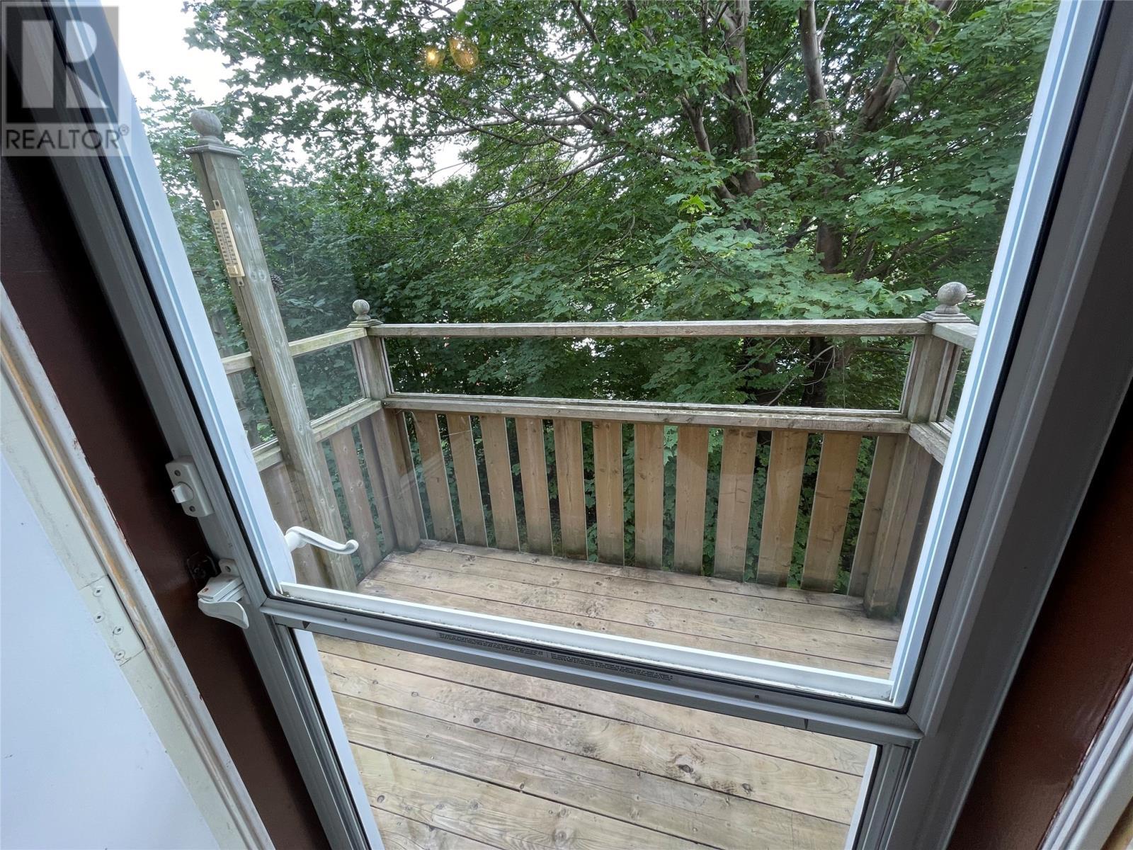 Photo de la propriété:  19 McKay Street  NL A1E 1P3 