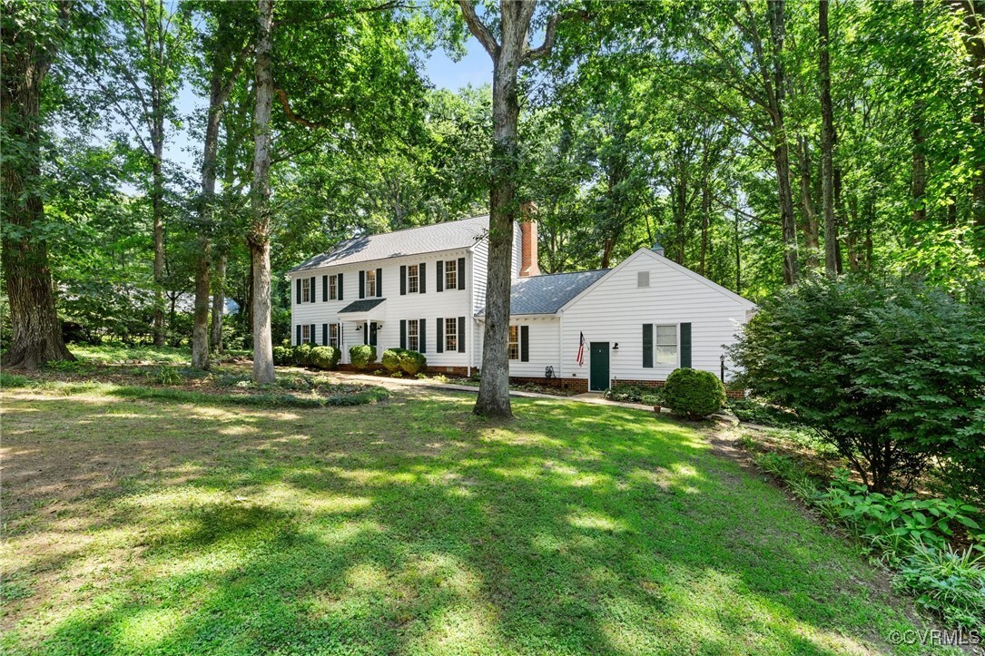 Property Photo: 221 Farnham Drive VA 23236