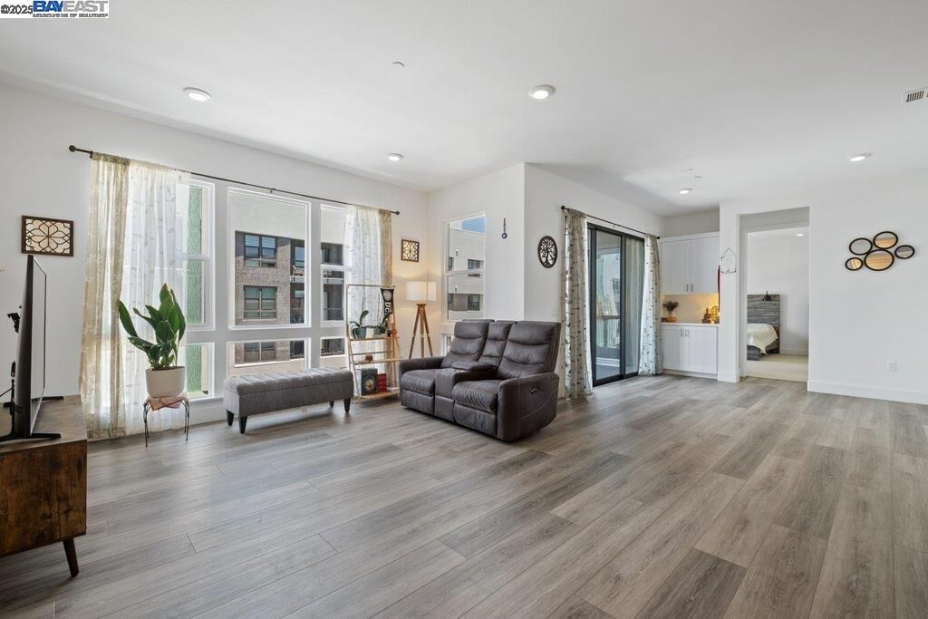 Property Photo:  3418 Inspiration Way 303  CA 94538 