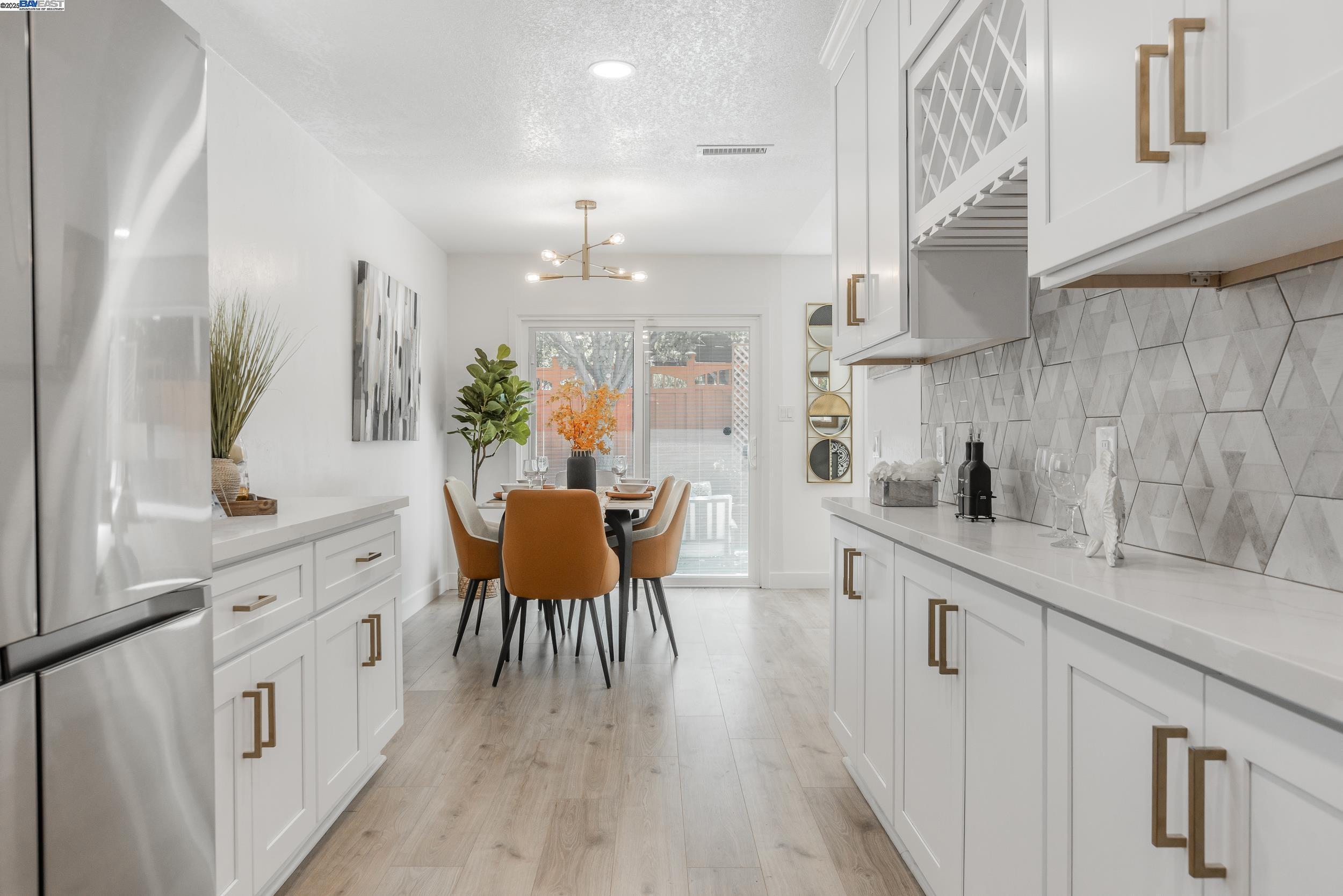 Property Photo: 1330 Juliet Ct CA 94550