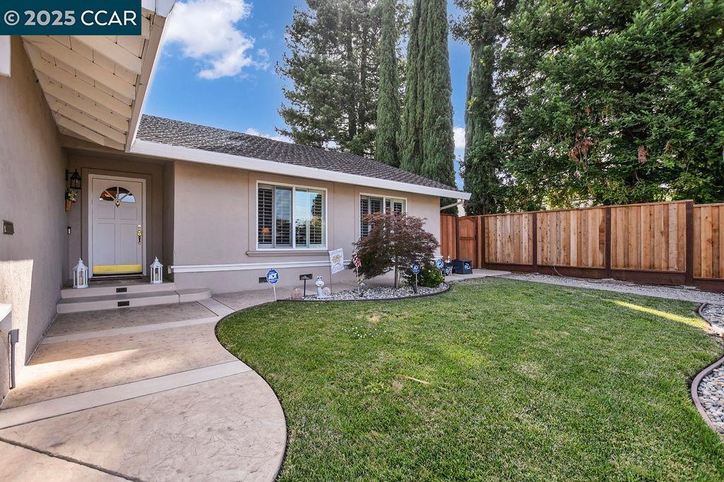 Property Photo: 9757 Davona Dr CA 94583